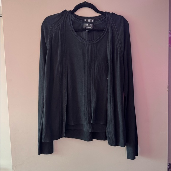 Black long sleeve sweater set - Picture 1 of 14